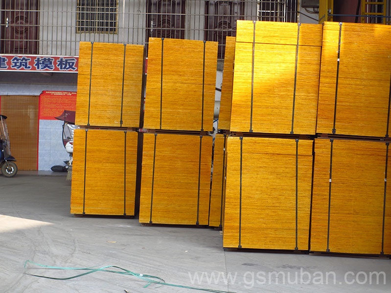 大紅模板多少錢一塊?在哪里批發